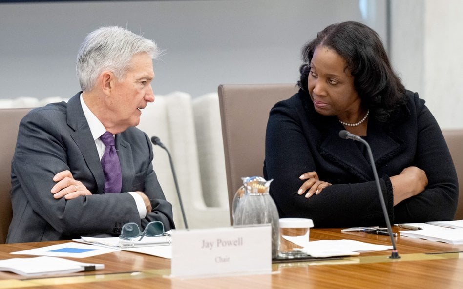 Jerome Powell, prezes Fedu współpracuje z Lisą Cook, odkąd w 2022 r. została ona nominowana do Zarzą