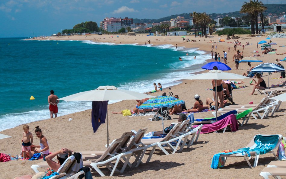 Zwiedzanie miast i plażowanie - to dwa najpopularniejsze cele wyjazdów polskich turystów do Hiszpani