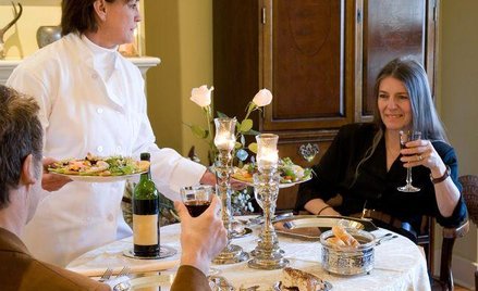 Wydatki na spotkanie z klientami w restauracji można zaliczyć do kosztów podatkowych PIT i CIT
