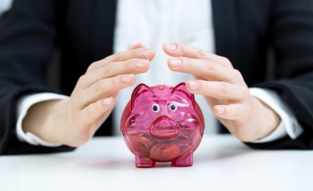 Czy sprzedaż waluty bankowi jest wypływem środków pieniężnych