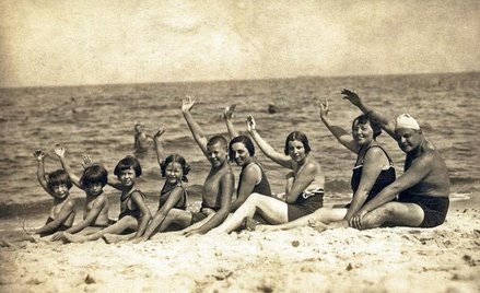 Wańkowiczowie w Jastarni, 1927 rok. Od prawej: Melchior Wańkowicz, Marietta (żona brata pisarza), Zo