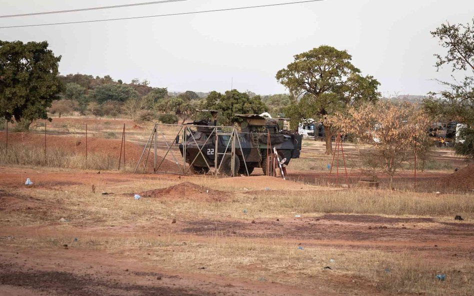 Francuski transporter opancerzony w Burkina Faso