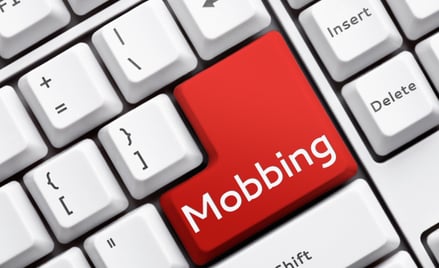 Zmiany dotyczące mobbingu jeszcze w tym roku? Rząd zasypany uwagami do projektu