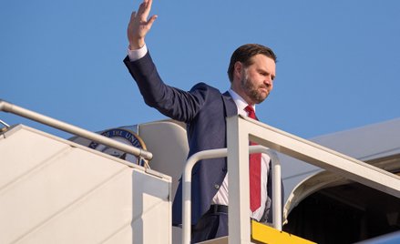 Viktor Orbán przegrał, J.D. Vance zapłaci rachunek. Prawicowa międzynarodówka się sypie