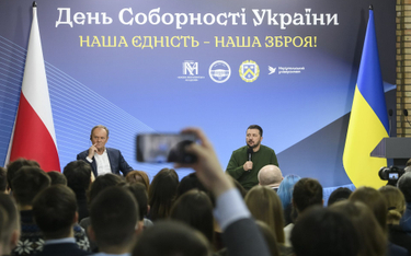 Donald Tusk i Wołodymyr Zełenski w czasie spotkania ze studentami