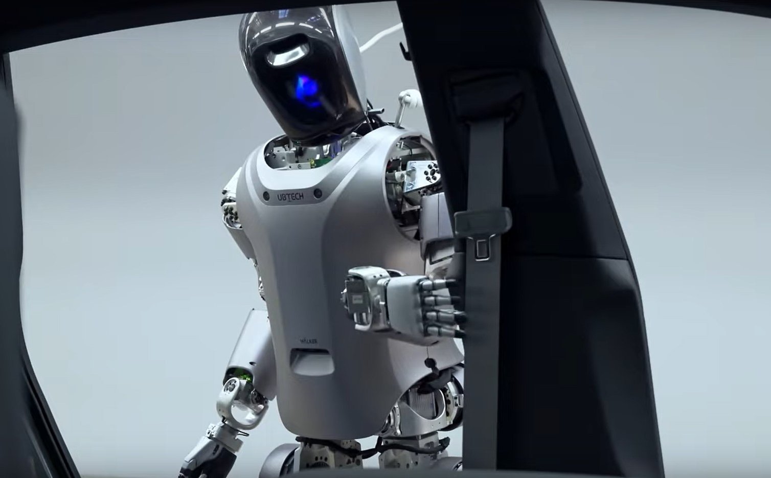 Inwazja skośnookich robotów. Elon Musk przerażony firmami z Chin