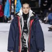 Balenciaga znów szokuje. Sprzedaje kurtkę, która składa się z 7 kurtek