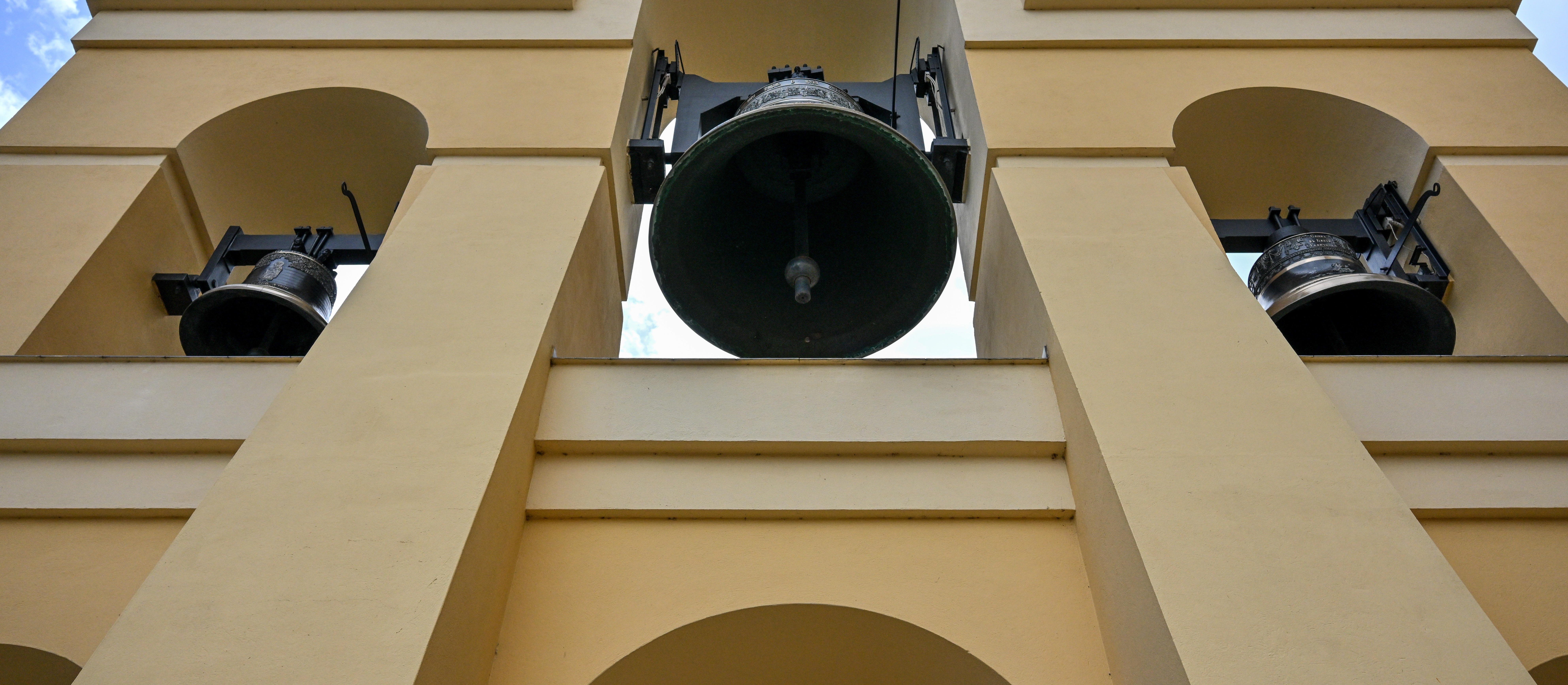 Dzwony kościelne polegają regulacjom dotyczącym norm hałasu. Wyrok NSA