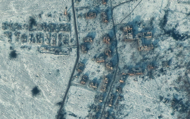Zdjęcie satelitarne z 10 stycznia przedstawiające zniszczenia w Sołedarze
