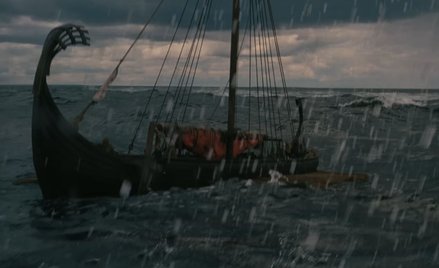 Statek, którym pływa filmowy Odyseusz to „Draken”, replika statku wikingów