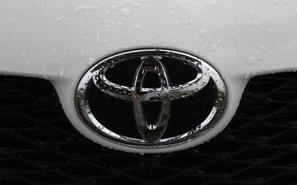 Toyota nadal jest największym producentem samochodów na świecie. W zeszłym roku sprzedała 7,81 mln p