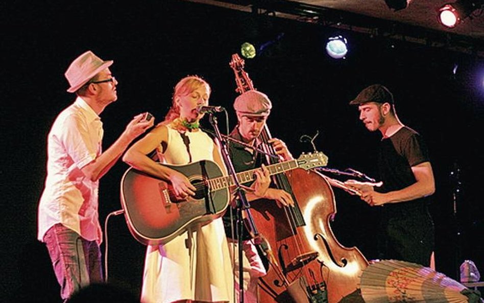 Po godzinach w czwartek