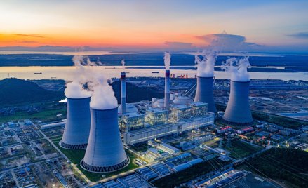 Budowa pierwszej polskiej elektrowni atomowej ma się rozpocząć się w 2028 r., a jej koszt szacowany 