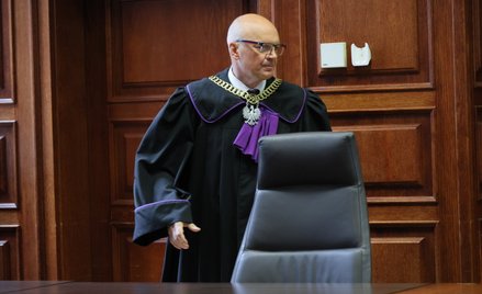Sędzia Dariusz Łubowski na sali Sądu Okręgowego w Warszawie