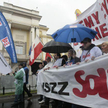 Związki w fabrykach aut podzielone w sprawie podwyżek