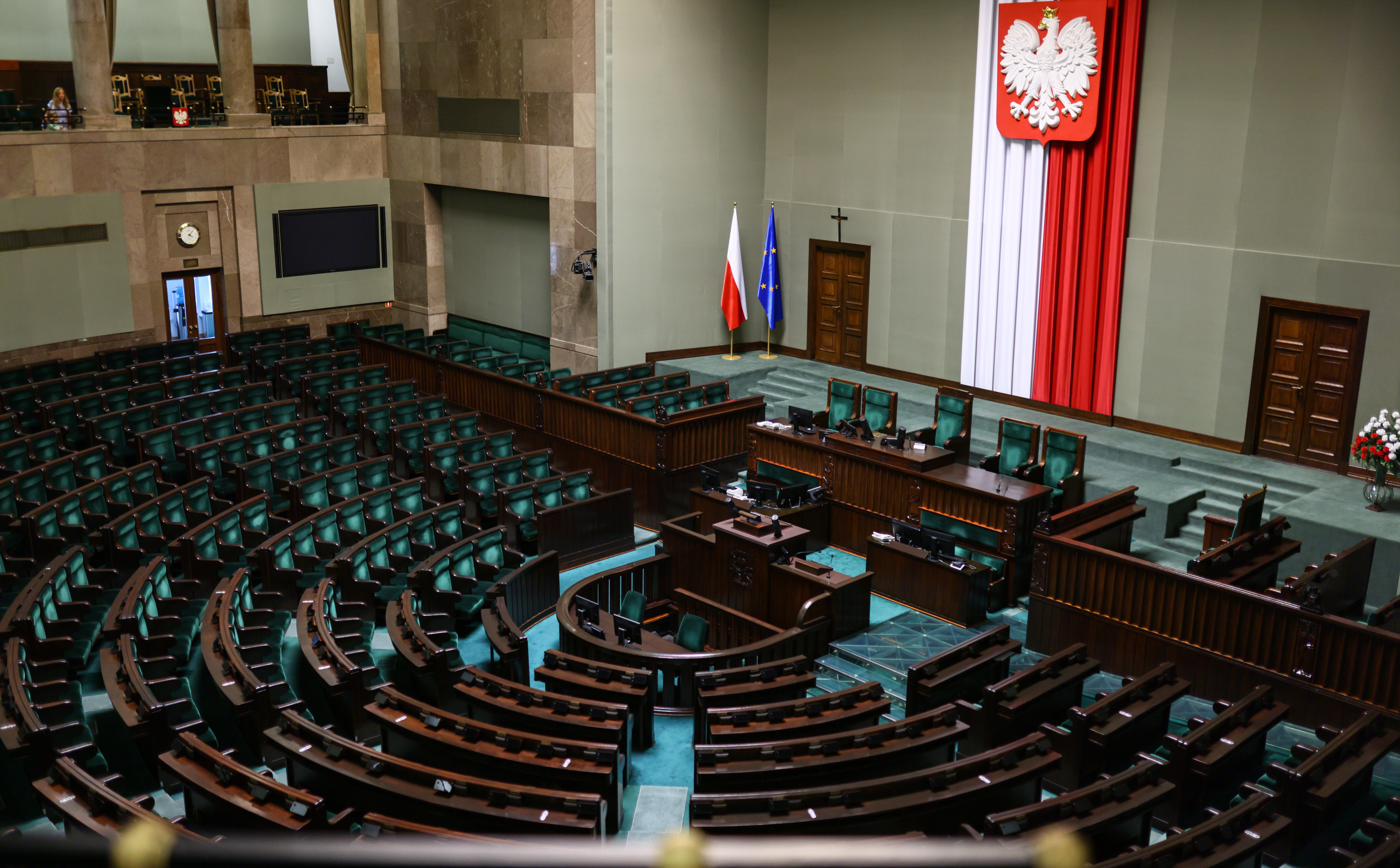 Będzie bat na posłów wagarowiczów. Sejm zmienił przepisy swojego regulaminu
