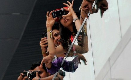 Widzowie podczas jednego z treningów do Grand Prix Indii