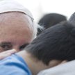 Rośnie popularność Franciszka