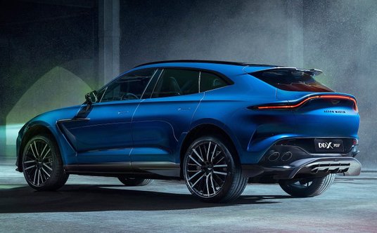 Aston Martin DBX707
