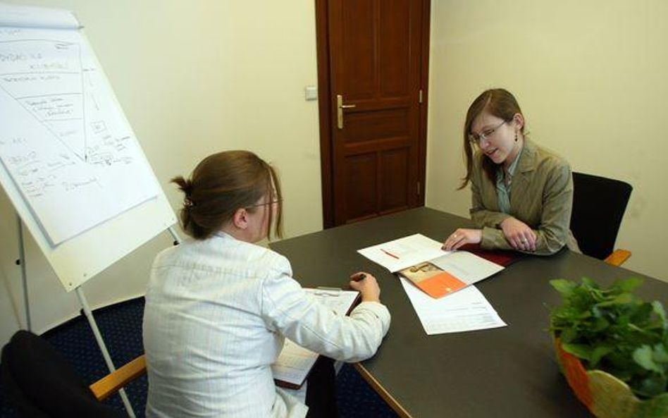Mniej wyzysku z agencji