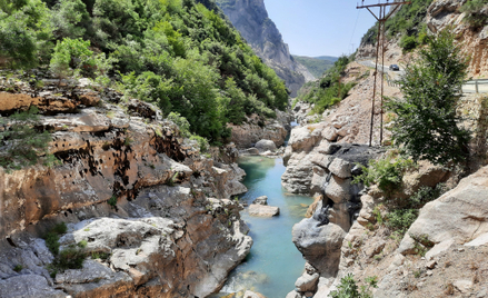 Niedostępny kanion rzeki Tërkuzë.