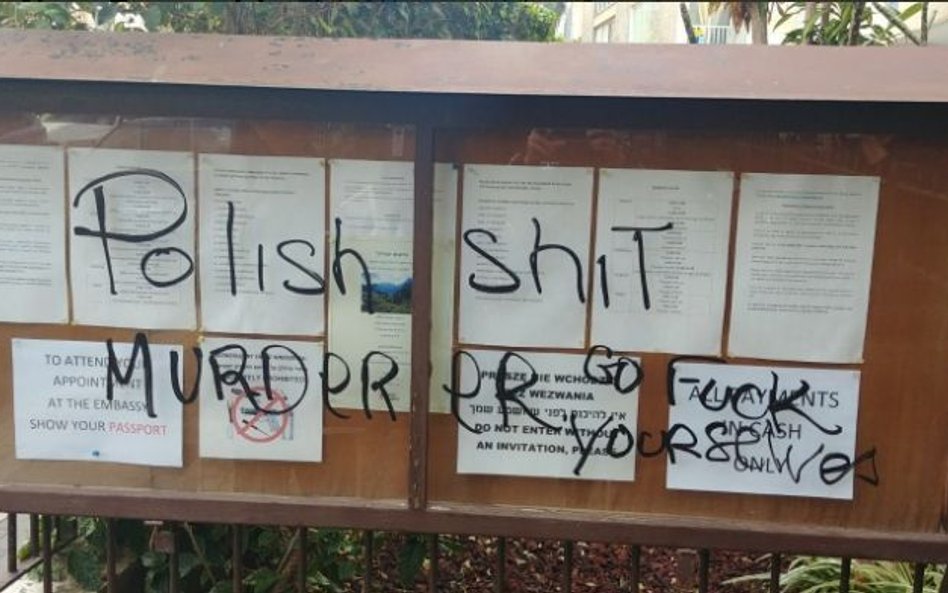 Swastyki na polskiej ambasadzie. Izrael wszczyna śledztwo