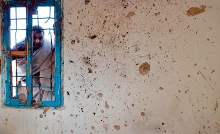 Dom podzielony, dom ostrzelany.. Mieszkaniec Ben Kerdan w dwa dni po rozprawie armii z dżihadystami