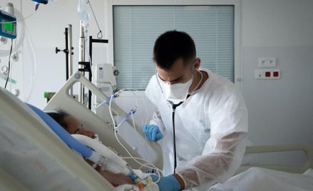 Sondaż: Covid-19 trwale podzielił Unię