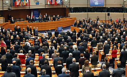 W Parlamencie Europejskim nie ma ani kodeksu, ani komisji etyki. Jerzy Buzek chce to zmienić