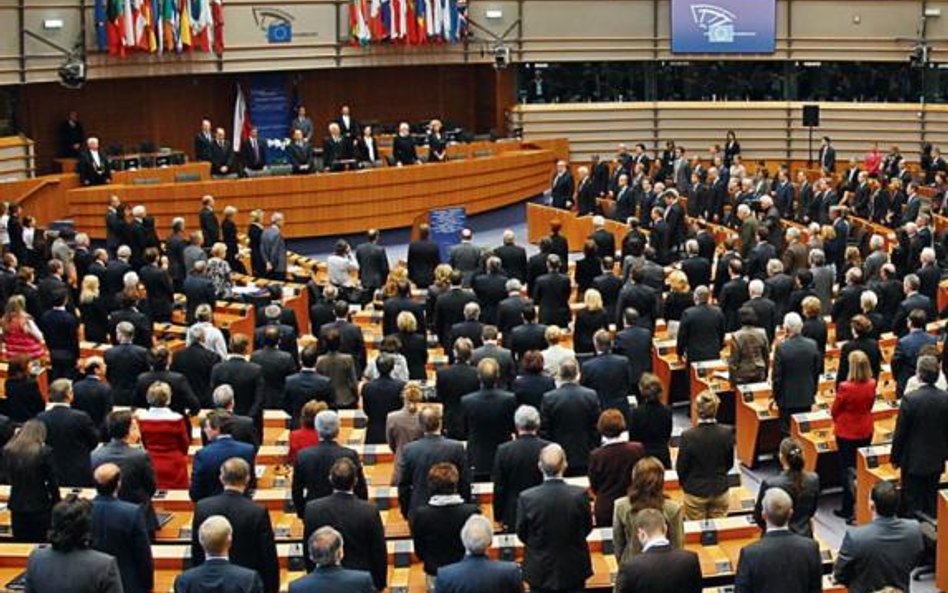 W Parlamencie Europejskim nie ma ani kodeksu, ani komisji etyki. Jerzy Buzek chce to zmienić