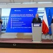 Minister ds. Nadzoru nad Wdrażaniem Polityki Rządu Maciej Berek (L), sekretarz stanu w Ministerstwie