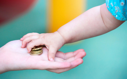 Fiskus chce podatku od pieniędzy na dziecko w konkubinacie