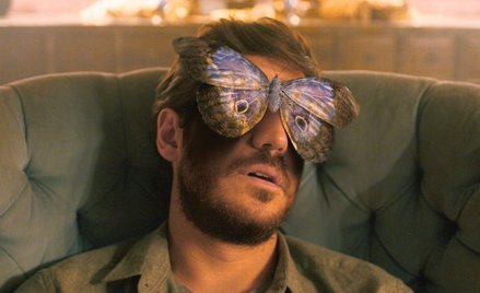 Zamiana delfina w bagażniku