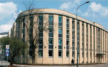 Siedziba poznańskich prokuratur przy ulicy Solnej sąsiaduje z budynkiem Sądu Okręgowego