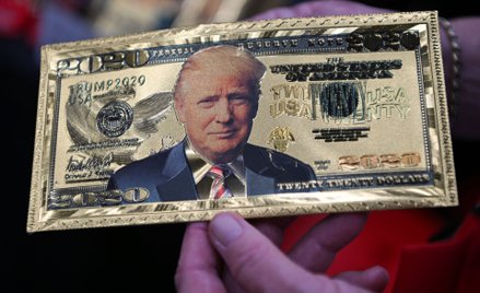 Pamiątki z Donaldem Trumpem sprzedawano w czasie zjazdu Narodowego Stowarzyszenia Strzeleckiego Amer