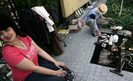 Podczas sprzedaży garażowej można pozbyć sie z domu niechcianych rzeczy