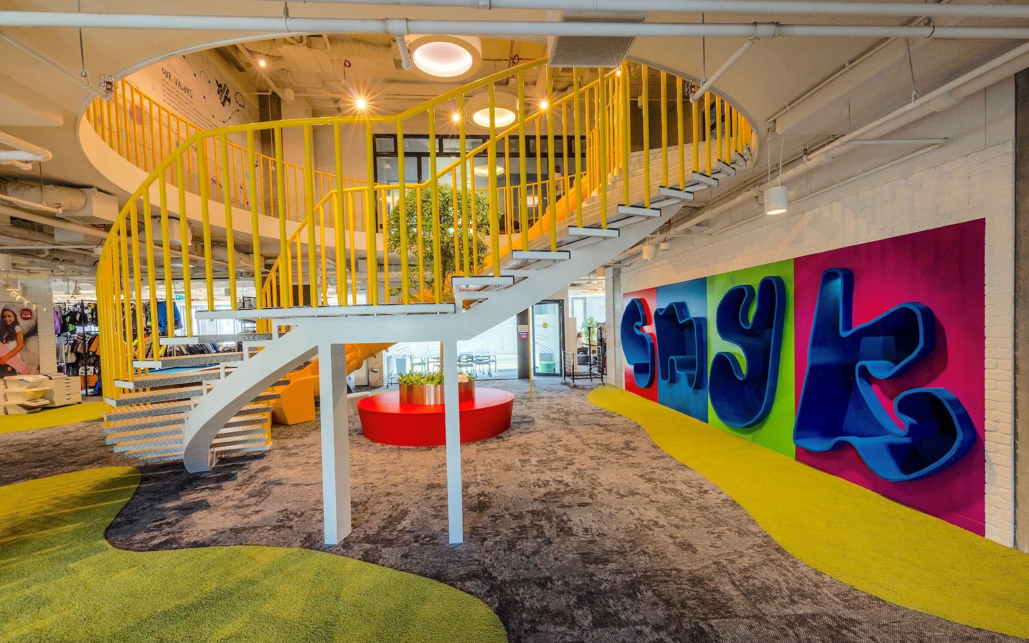 Nici z debiutu Smyka?