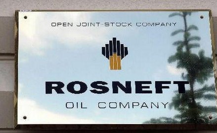 Rosneft tnie zatrudnienie