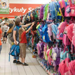 Sklepy polują na miliardy z kieszeni rodziców