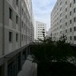 Kompleks budynków to projekt amerykańskiej pracowni amerykańska pracownia architektoniczna Skidmore,
