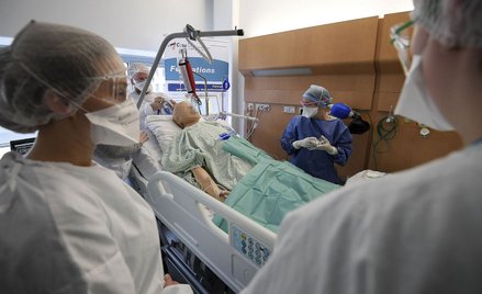 Związek Lekarzy: za śmierć medyka na Covid co najmniej pół miliona odszkodowania