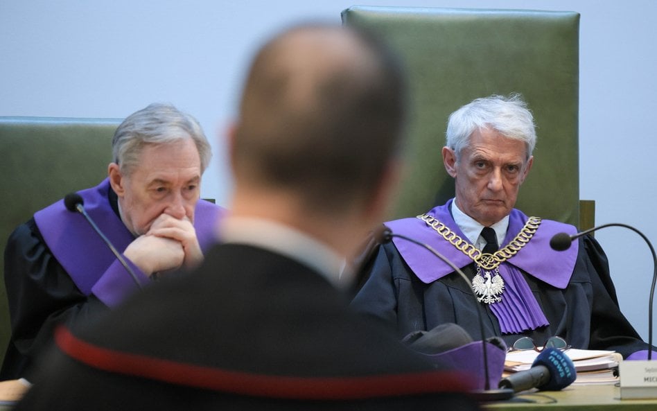 SN zajął się kasacją prokuratury od wyroku Sądu Apelacyjnego w Krakowie, który uniewinnił Roberta J.