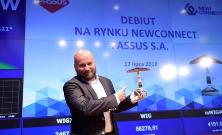 Tadeusz Dudek, prezes Passusa, podczas debitu spółki na NewConnect.