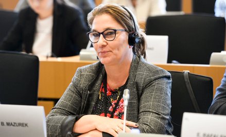 Mazurek: Kolejny bezczelny atak KE na suwerenność Polski