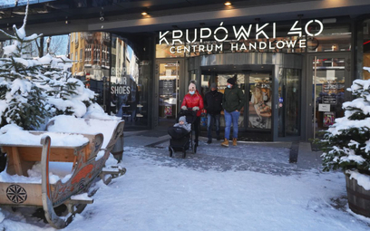 Rząd odmraża biznesy. Nieoficjalnie: sklepy – tak, hotele – nie