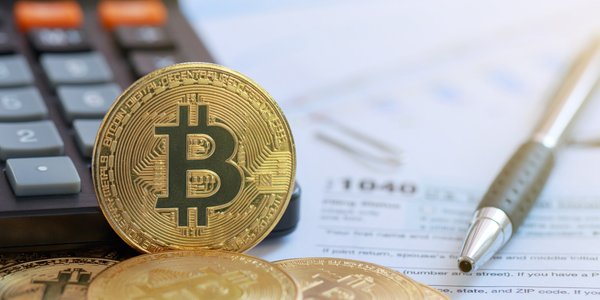 Chaos na rynku kryptowalut. Kto nie zdobył licencji MiCA, musi zniknąć z rynku