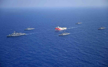 Marynarki wojenne Turcji i Grecji będą ćwiczyć w pobliżu Krety