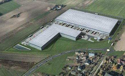 Biała Gwiazda i Tristan stawiają na magazyny