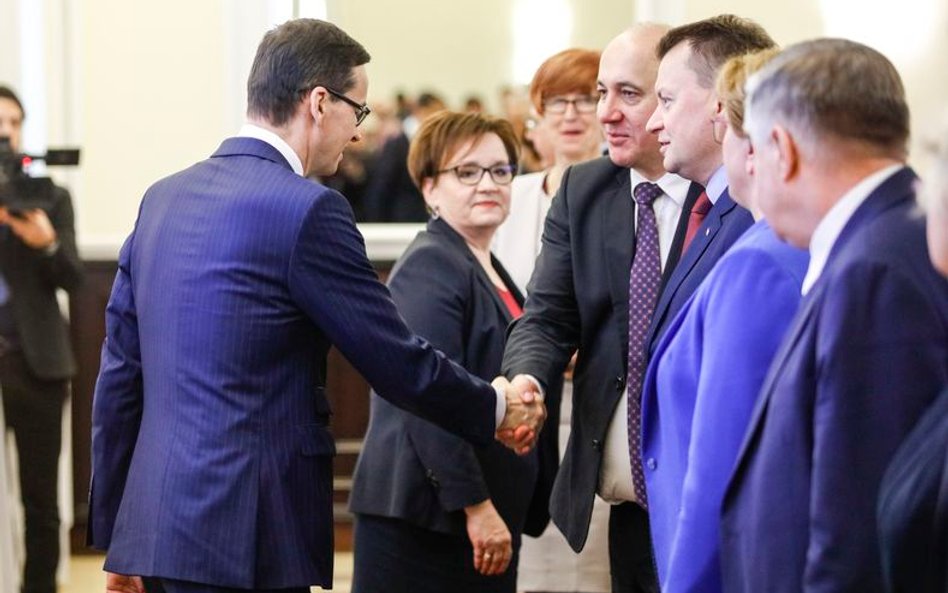 Radio ZET: Rząd szykuje podwyżki dla ministrów