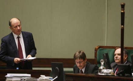 Jacek Rostowski znów będzie musiał przyhamować tempo wydawania pieniędzy
